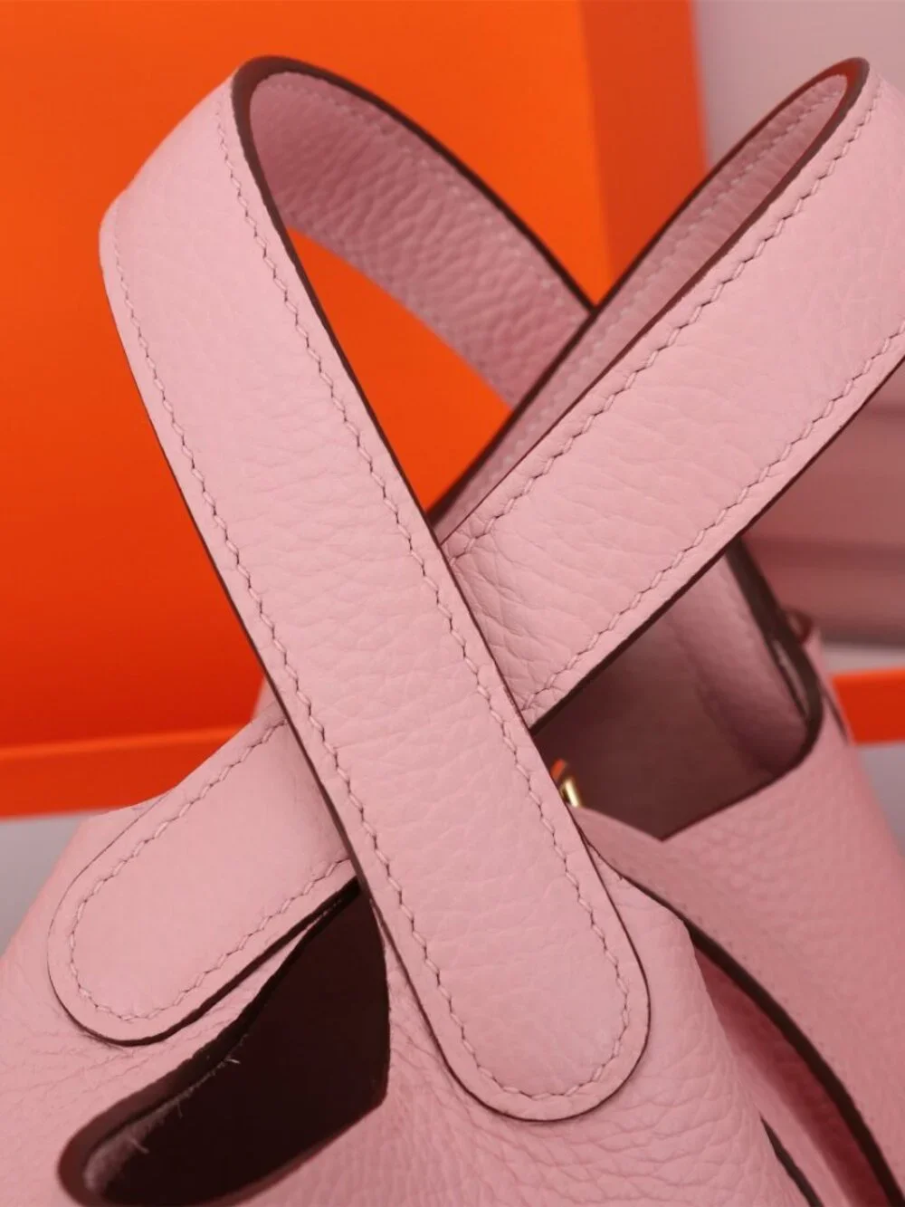 Classic Hermes Bags: A Stylish and Versatile Choice for Elegance